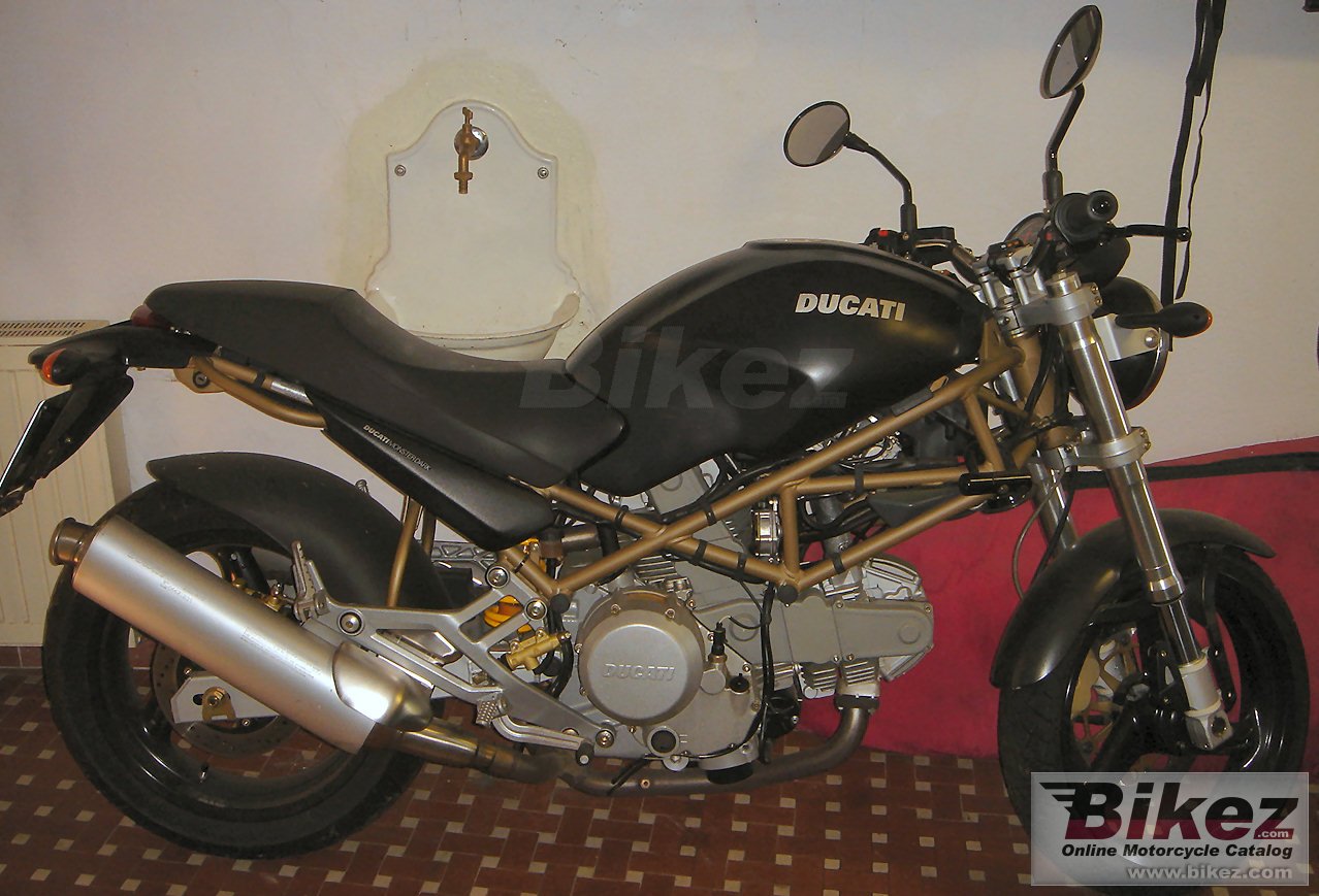 Ducati monster store 600 black